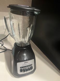 Oster Duralastix Classic Blender – Glass Pitcher, 1.25L