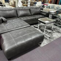 NEW▪️▪️$10 Down Payment Finance 🔻Nokomis 2 Piece Sectional with Chaise and Ottoman