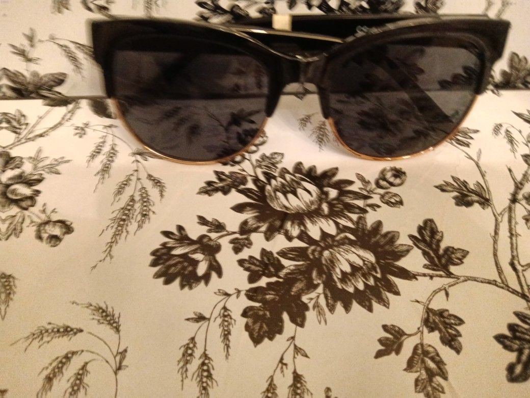 Black Gold Rimmed Sunglasses 