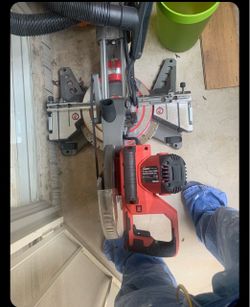 Compound Sliding Mitre Saw Half Price …