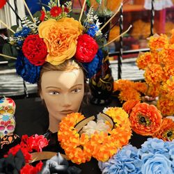 Coronas Y Diademas De Catrina’s 
