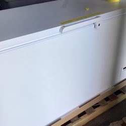 Summit Appliance 12.8 cu. ft. Manual Defrost Commercial Chest Freezer in White