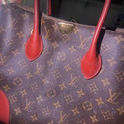 louis Vuitton Purse 