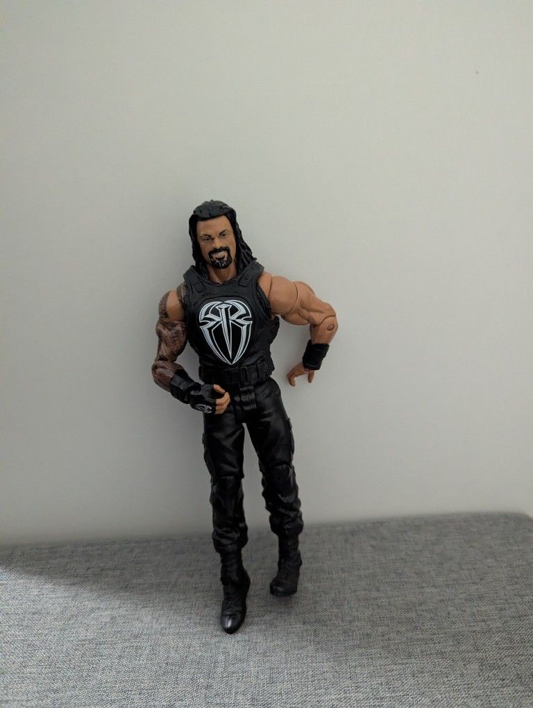 Roman Reigns WWE Elite Collection action figure. Pre-tribal Chief Roman Reigns.