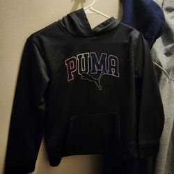 Girls Puma Sweater SIZE  L  12-14 Great Condition 