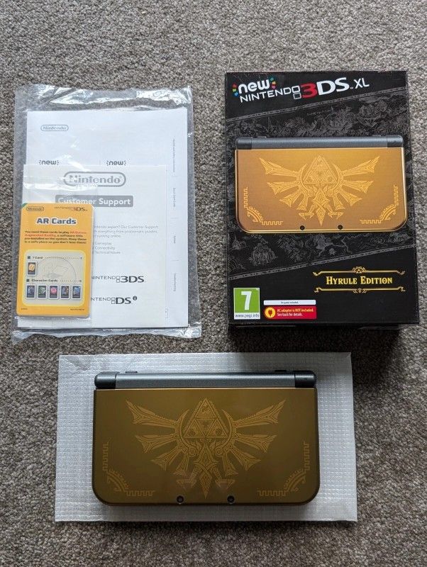 Nintendo 3DS XL Hyrule Edition Legend of Zelda PAL