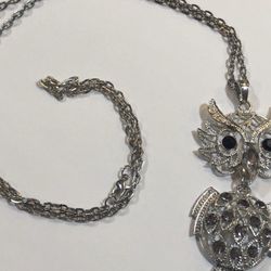 Shiny jeweled owl pendant necklace