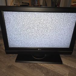 LG 32LC50CB 32" class (31.5" diagonal) LCD Widescreen HDTV 