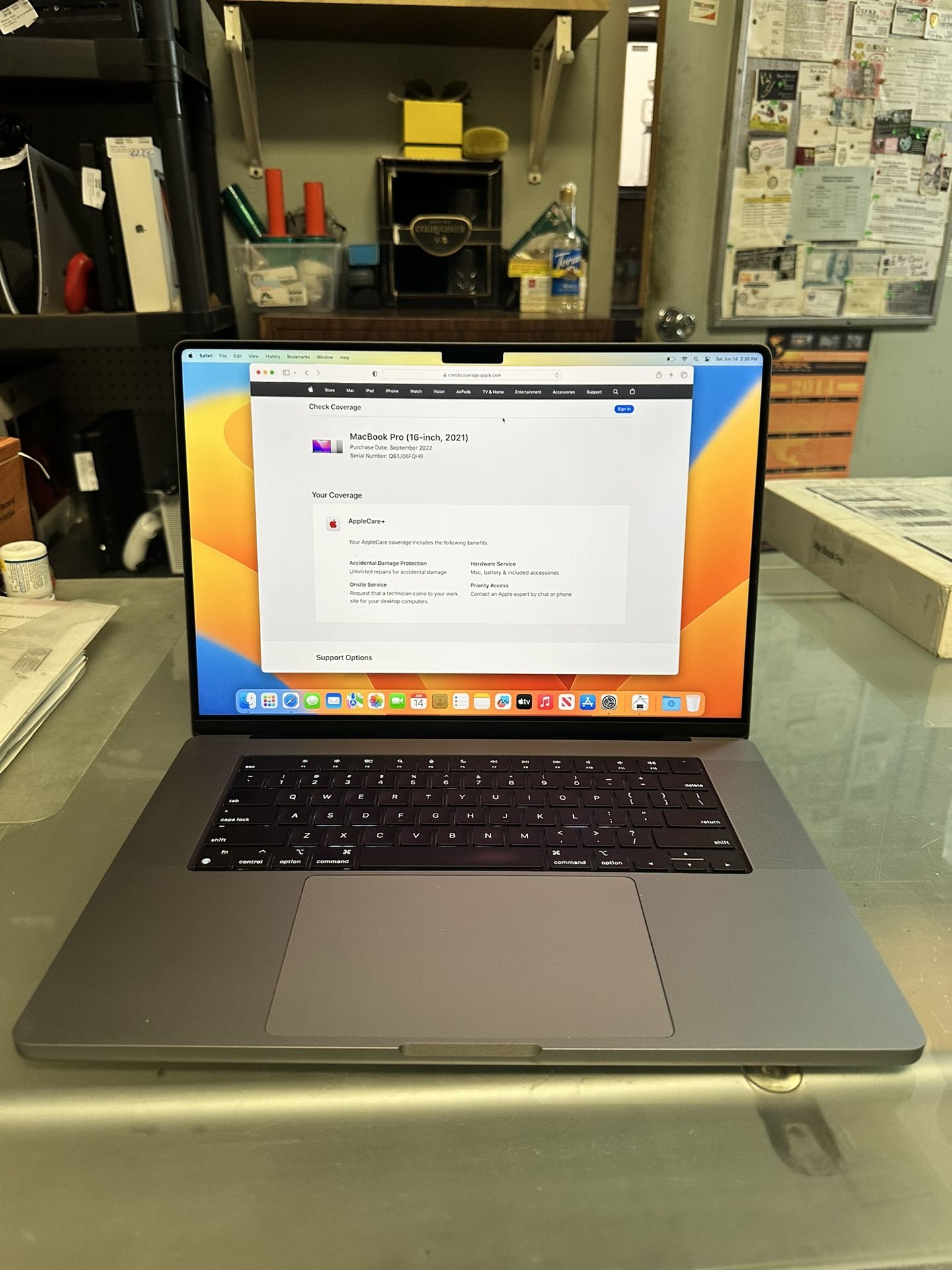 Apple Macbook Pro 16” M1 Pro, 1TB SSD, 32gb RAM, Apple Care!
