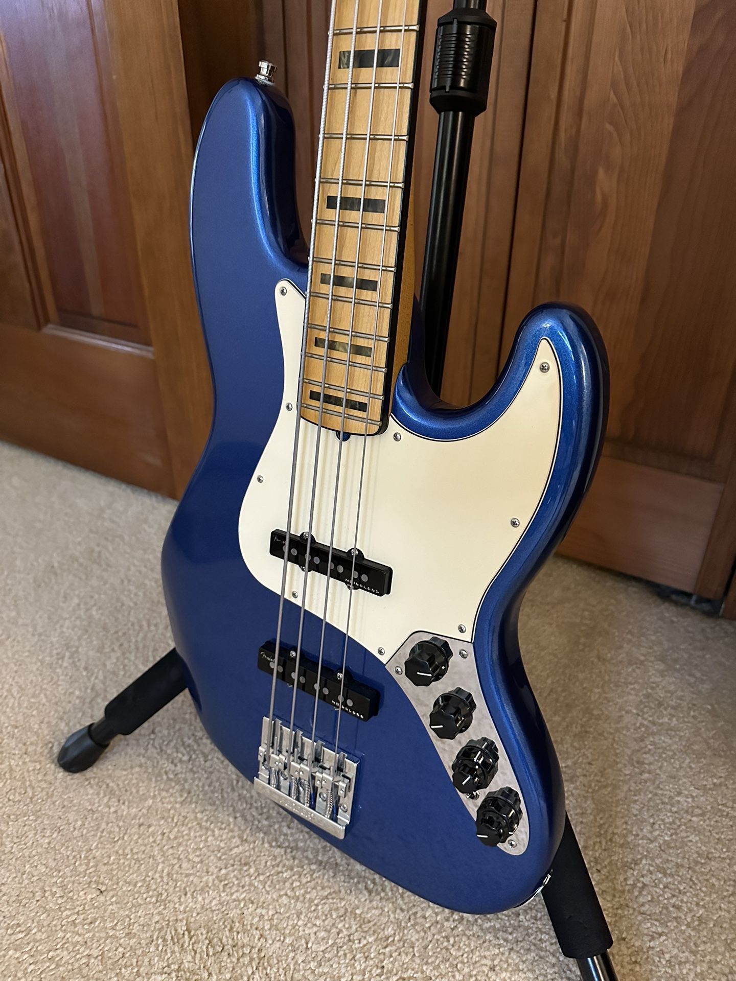 Fender American Ultra Jazz Bass 