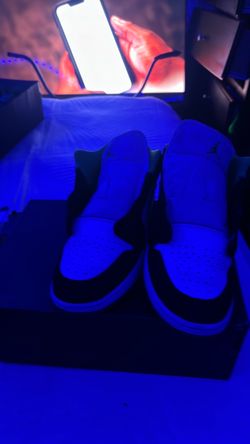 Green Jordan dunks