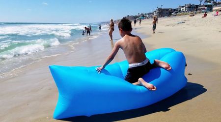 Inflatable lounger