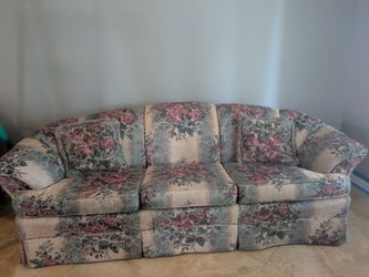 Virginia Country Manor sofa