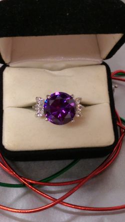 Beautiful Amethyst Ring sz 7