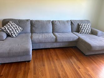 U-shape sectional sofa