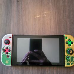 Modded V2 Nintendo Switch w/ Games 