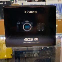 Canon Camera EOS R8 & Kit Lens 24-50mm 