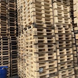 Free Plywood Pallets. Gratis Paletas De Plywood 45 X 42 Many Sizes Free 