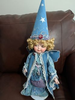 Gloria Vanderbilt Limited Edition Porcelain Fairy Doll #67/750 – 2002 – $275 OBO