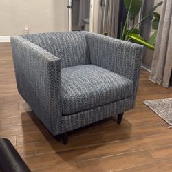 Big Accent Chair In Perfect Condition 