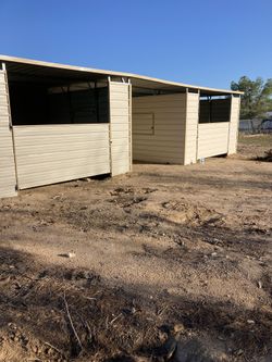 Custom Horse Stables