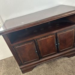 Mueble De Madera Pesado 