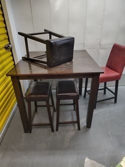 Pub table and stools