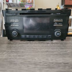 2012 Nissan Truck or model car HD radio ( factory )