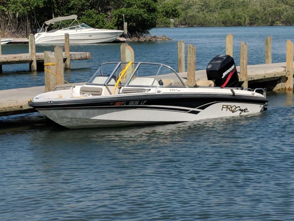 17 ProCraft Combo Bow Rider Boat 125 HP Mercury