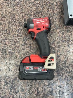 Milwaukee M18 1/4” Impact Driver