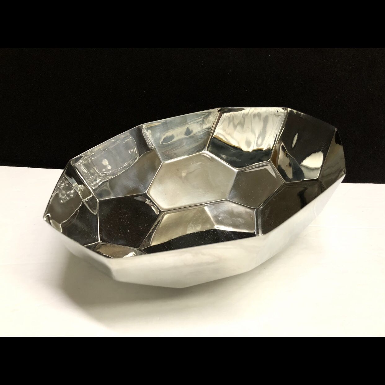 Alessi Delta Aiines Orloff Bread Bowl Patricia Urquiola Design Geometric Modernist
