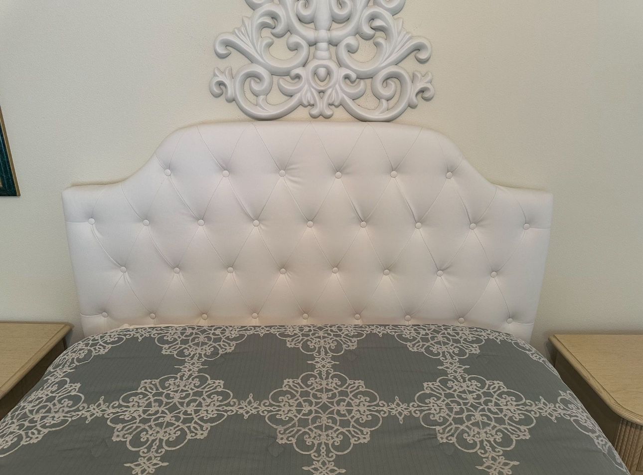 Headboard Queen White Button Tufted Faux Leather