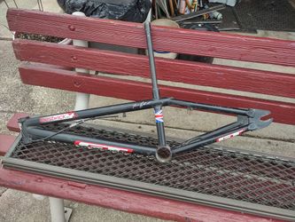 2004 GT Jamie Bestwick Pro BMX Frame for Sale in Hammond, IN - OfferUp