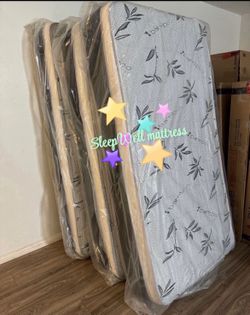 Twin size pillow top mattress