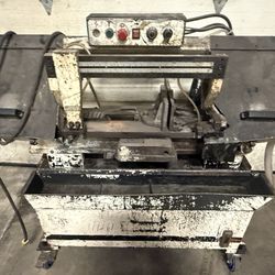 Metal Band Saw ( WORKS NO ISSUES )