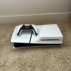 PS5 Slim W/discdrive And 1 Controller