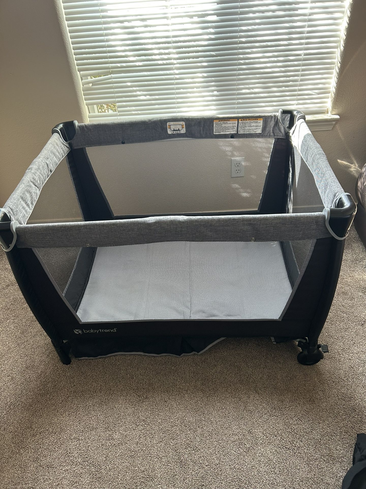Baby Play Pen With Changing Table And Bassinet