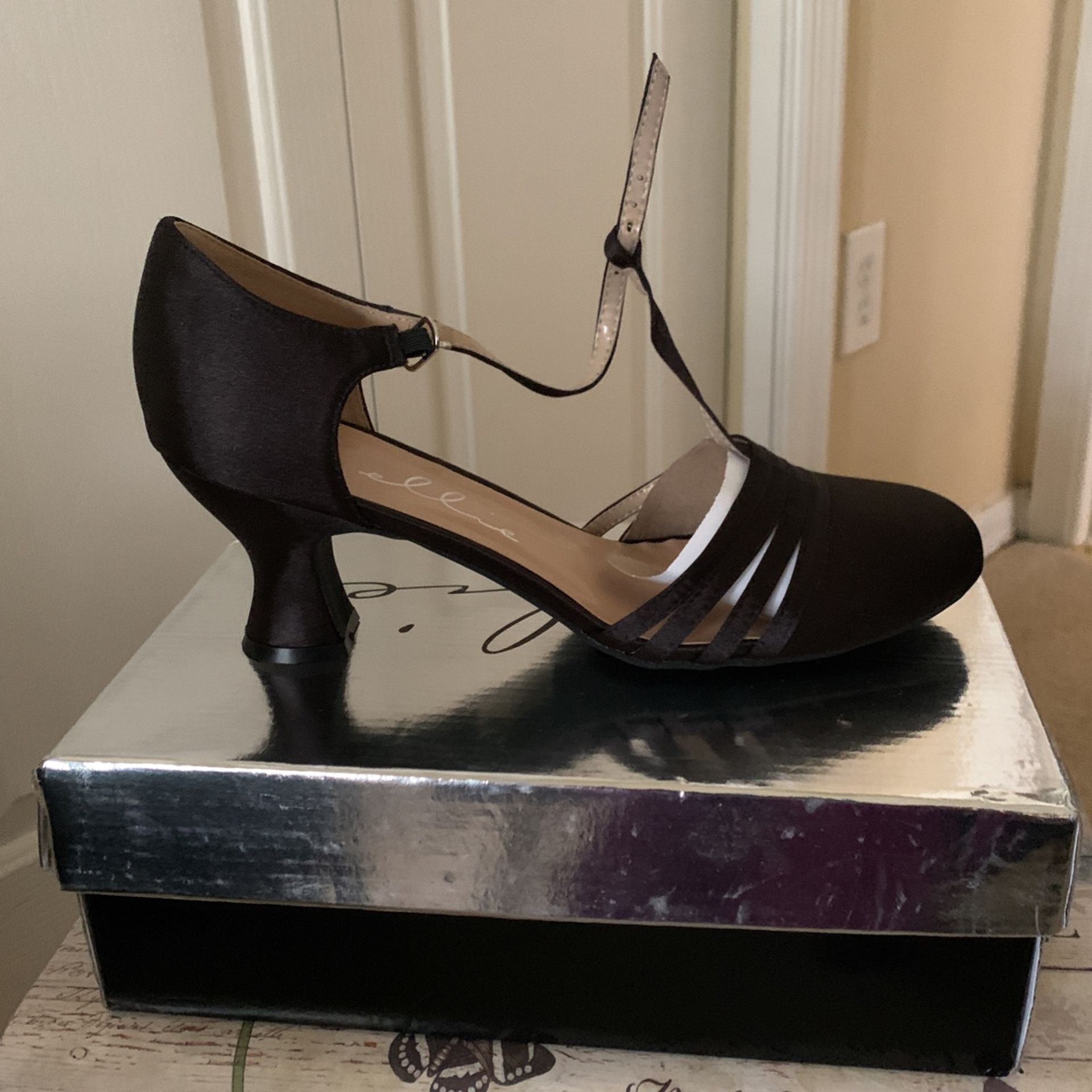 Black Heel Satin Dance Shoe