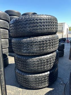 SET OF TIRE 265 70 18 GOODYEAR 85% LIFE