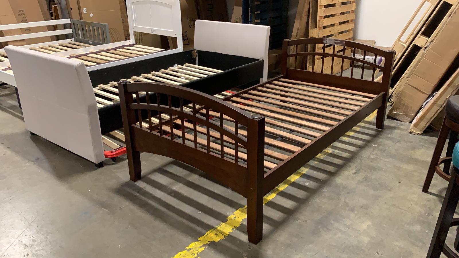 BRAND NEW Solid Wood TWIN Bed. Espresso