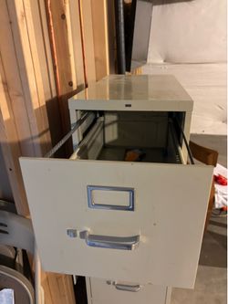 4 drawer light beige filing cabinet
