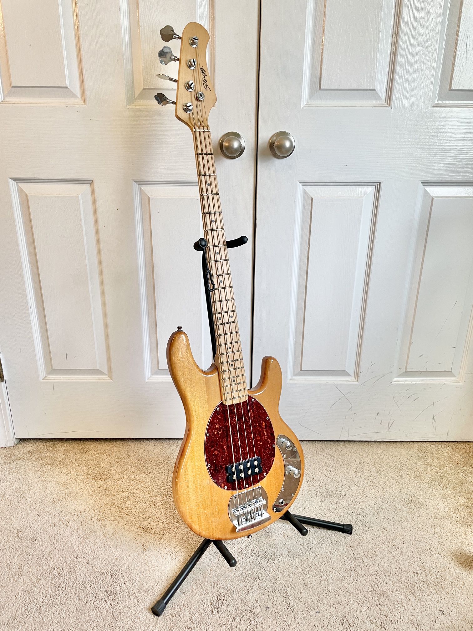 Stagg Stingray style bass Guitar