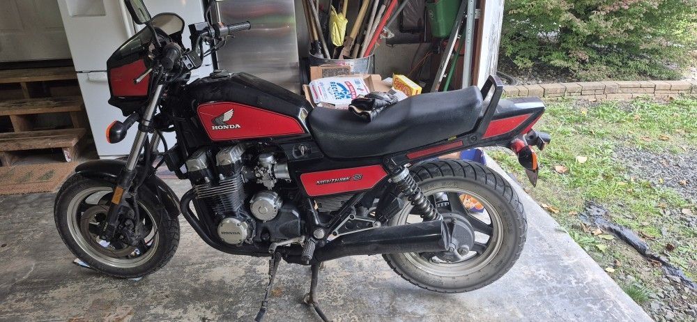 1985 Honda Nighthawk