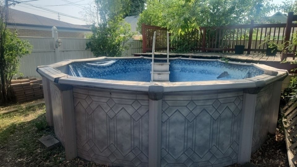 Pool pillow Flat Comfort MULE for Sale in River Grove, IL - OfferUp