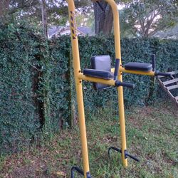 Stinger Power Tower Industrial Pull Up Dip Gym Equipment *100.00 Firm* Exercise Workout