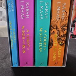 A Court Of Thorns And Roses, Book Set '