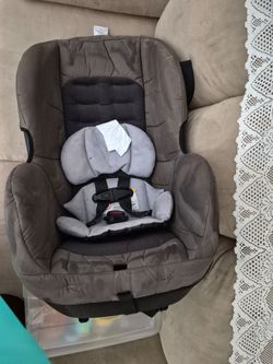 Baby car seat