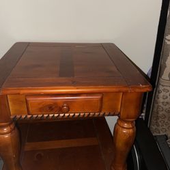 2 End tables 