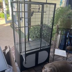 Large Birdcage Like New