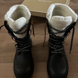 Michael Kors Winter Boots 